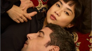 Así es la casa donde viven Esteban Lamothe y Débora Nishimoto: diseño, luz y detalles vintage