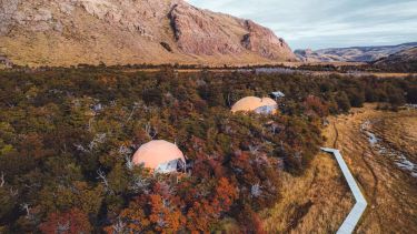 Patagonia de lujo: los domos frente al Fitz Roy  nominados entre los mejores glampings de Sudamérica