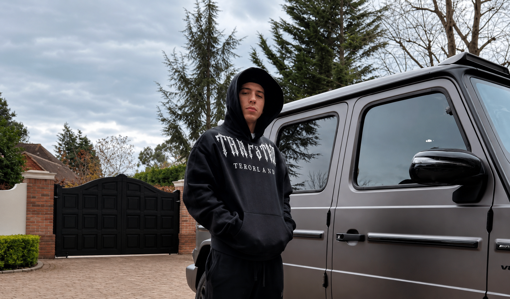 El lujoso Mercedes-AMG G63 de Enzo Fernández y Valu Cervantes