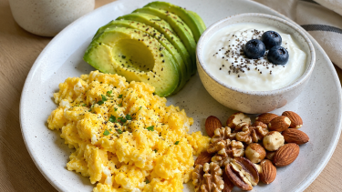 Ni tostadas ni galletitas: el desayuno sin harinas que gana lugar por su efecto sobre la saciedad