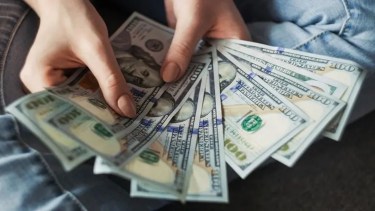 Dólar hoy, martes 4 de agosto: el BCRA recalcula el techo del mercado y a cuánto cotizan las pantallas