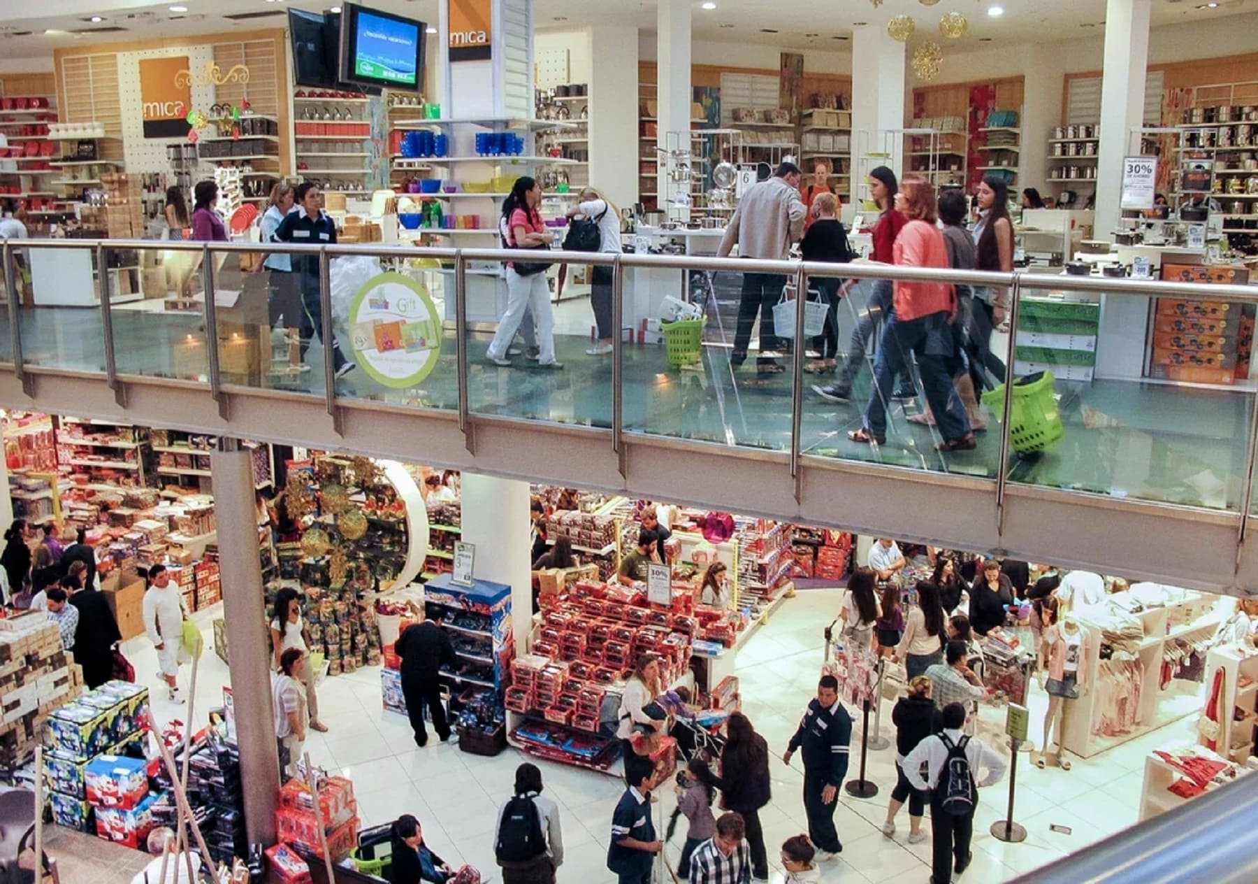 Caen las compras y crece la incertidumbre en el consumo argentino