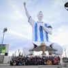 Imagen de De Neuquén a Las Lajas: un centenar de scouts visitaron el monumento a Messi en Cutral Co