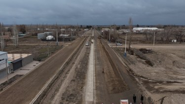 Comenzaron dos obras clave en Roca: suman cloacas y construirán el segundo conector vial