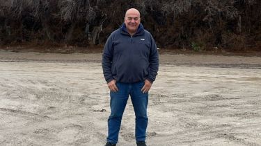 Dejó su trabajo en la Ford, en el conurbano bonaerense, y montó su propia fábrica en la Patagonia