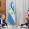 Imagen de Diego Santilli se reunió con el embajador de Estados Unidos, Peter Lamelas: los ejes del encuentro en Casa Rosada