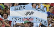Imagen de Banderas de Malvinas prohibidas en el Argentina-Inglaterra del Mundial 2026: qué dijo el Gobierno sobre el operativo de la FIFA