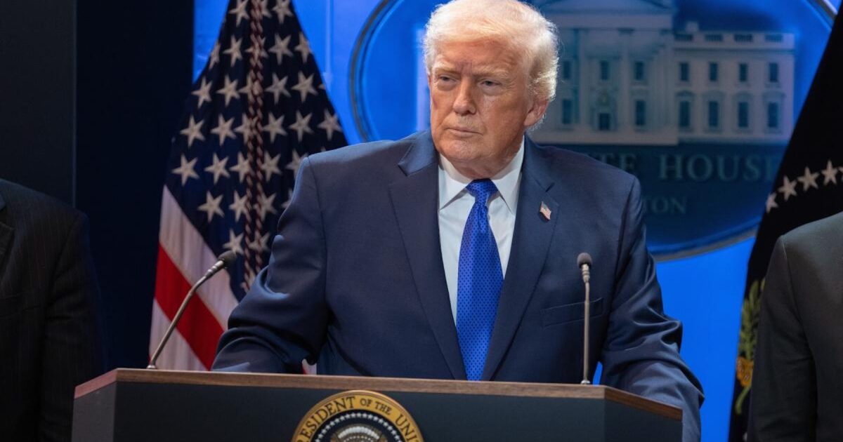 Trump denuncia hackeos chinos y ordena desclasificar documentos en EE. UU.