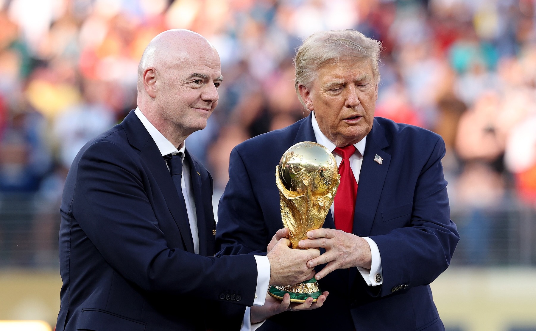 Trump apoya a Infantino para liderar la ONU, afectando la candidatura de Grossi