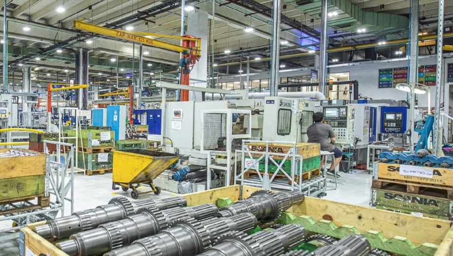 La economía volvió a frenarse en mayo y se desacelera la recuperación