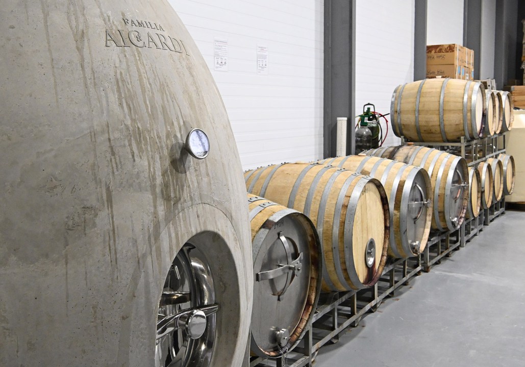 "Familia Aicardi": la elección del nombre de los vinos producidos en la Patagonia está lejos de ser casual.