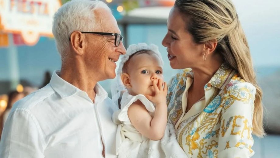 Elina Costantini y Eduardo Costantini, junto a su hija Kahlo Milagros.-