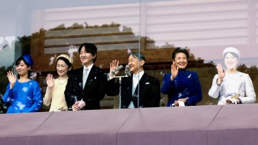 Japón reformó su ley de sucesión: prefieren «adoptar» varones antes que permitir una mujer en el trono