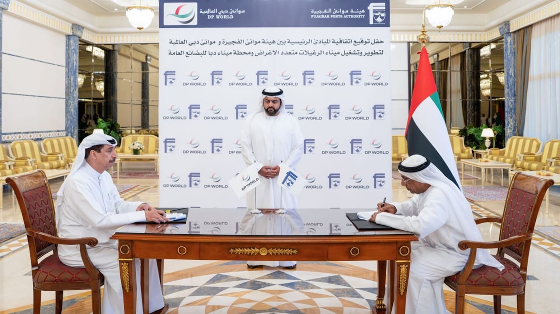 Inversores de Dubái proyectan terminales en Fujairah para evitar bloqueo en Ormuz