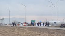 Imagen de Cortan el paso por la Ruta 67, cerca de la Autovía Norte de Neuquén, por una protesta: los caminos alternativos para circular