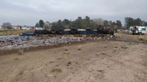 Quien era el camionero que murió tras volcar en el acceso a Choele Choel