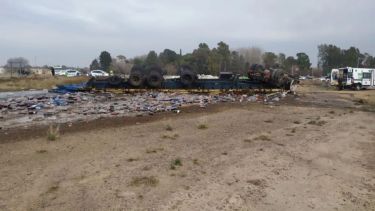 Quien era el camionero que murió tras volcar en el acceso a Choele Choel