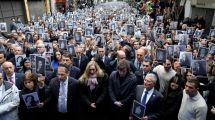 Imagen de Javier Milei participó del acto central por el 32° aniversario del atentado a la AMIA