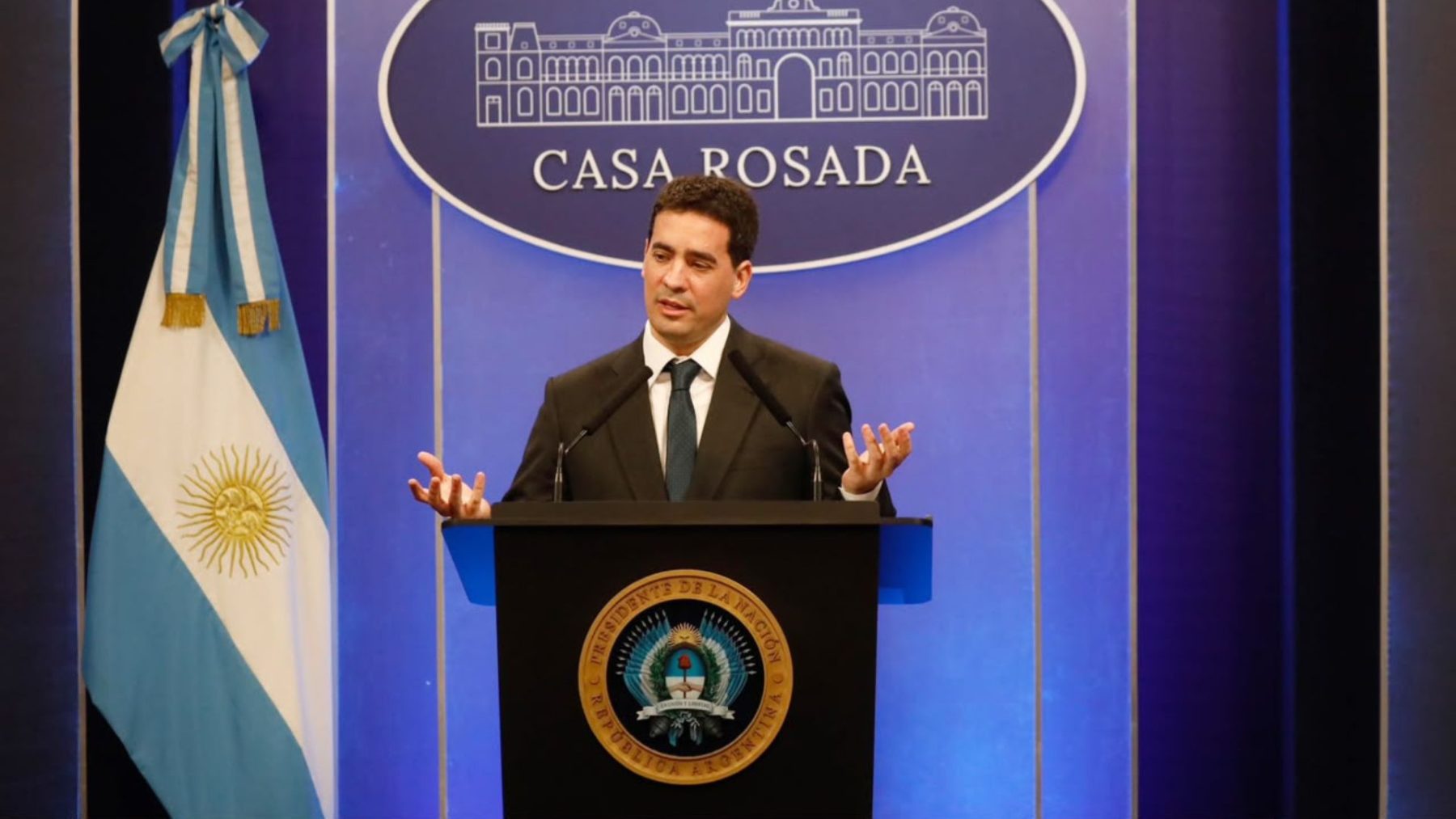 El Gobierno anunció un nuevo suplemento por formación para las Fuerzas Armadas y una inversión para el Garrahan