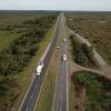 Imagen de Javier Milei avanza con más privatizaciones: concesionaron más de 2.500 km de rutas nacionales, qué empresas ganaron