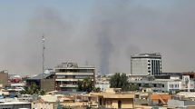 Imagen de Ataques a bases de EE. UU. en Irak y tensión en Ormuz: el petróleo Brent sigue volátil y bajó de los US$ 100