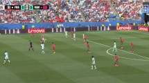 Imagen de La jugada polémica en el primer gol de Francia ante Marruecos que el VAR no revisó y la TV no repitió