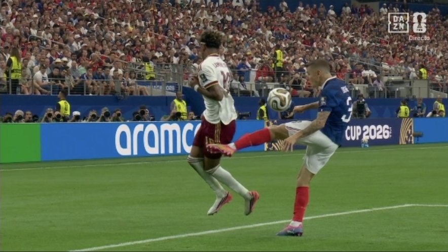 España supera a Francia tras un penal polémico en la semifinal del Mundial