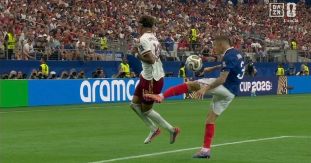 España supera a Francia tras un penal polémico en la semifinal del Mundial