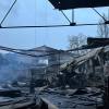 Imagen de Un feroz incendio arrasó con una fábrica en Cipolletti y obligó a evacuar viviendas