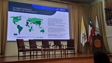 Desde Chile, Mendoza mostró su hoja de ruta para expandir la energía y atraer inversiones al país