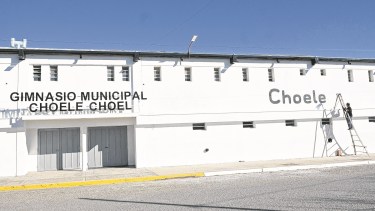 Motivos para celebrar: renovaron el Polideportivo de Choele Choel para el 147° aniversario