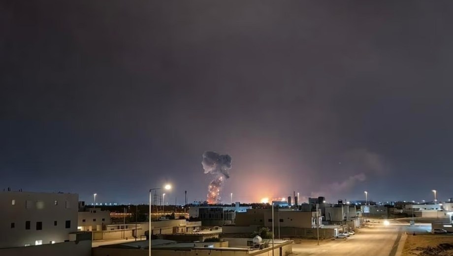 El funeral de Jamenei se desarrolló en medio de una nueva escalada militar en Medio Oriente. Foto: NA 