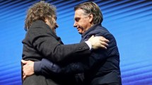 Imagen de Javier Milei viajará a Brasil para apoyar a Flávio Bolsonaro, pero la Justicia le negó visitar a Jair Bolsonaro