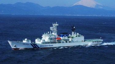 Japón expulsó a barcos de la guardia costera de China cerca de las islas disputadas