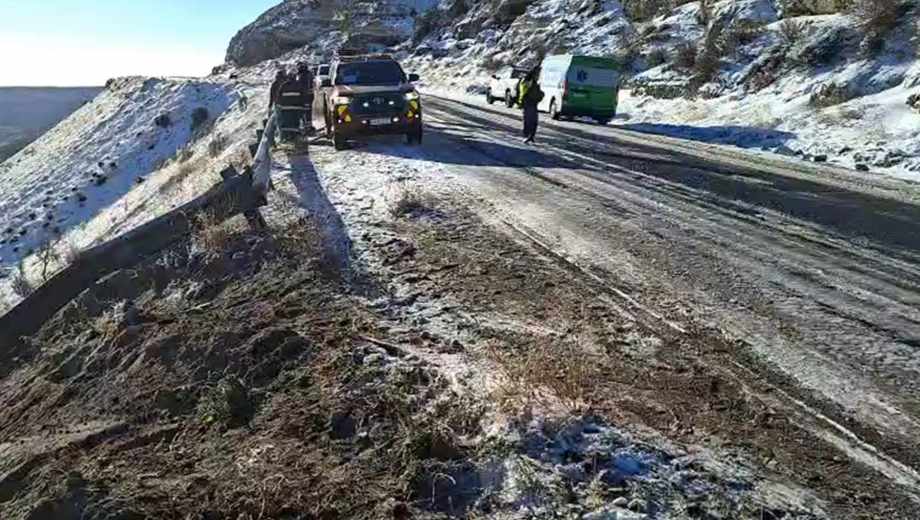 Un camión despistó en la cuesta de La Rinconada de Neuquén: operativo de emergencia en la Ruta 40