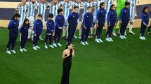 Imagen de ¿Por qué la Selección Argentina quiere a Lali cantando el himno en la final del Mundial 2026?