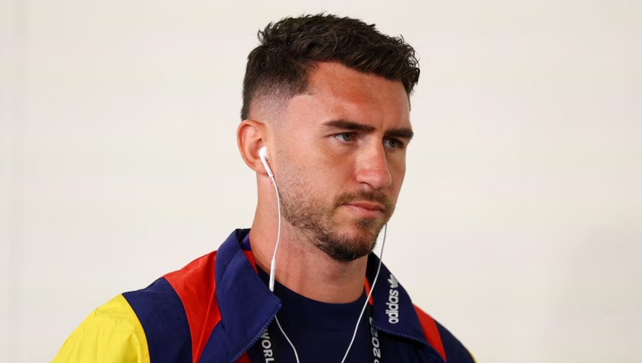 Aymeric Laporte habló sobre los arbitrajes en los partidos de Argentina en el Mundial. 