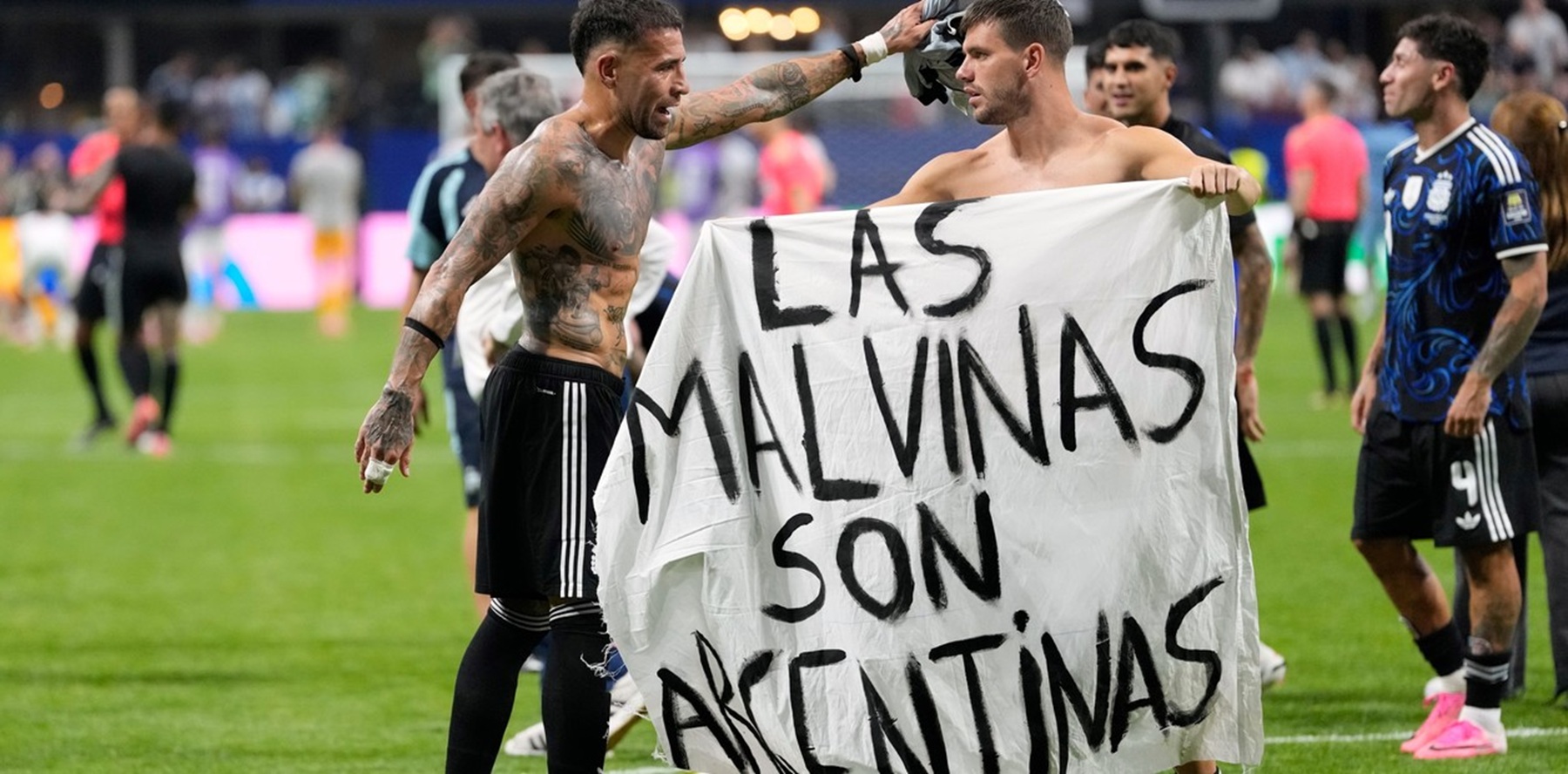 Reacción de la prensa británica ante la bandera de Malvinas en jugadores argentinos