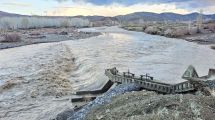 Imagen de Las lluvias aumentan el caudal de los ríos en Neuquén: dos localidades ya se quedaron sin suministro