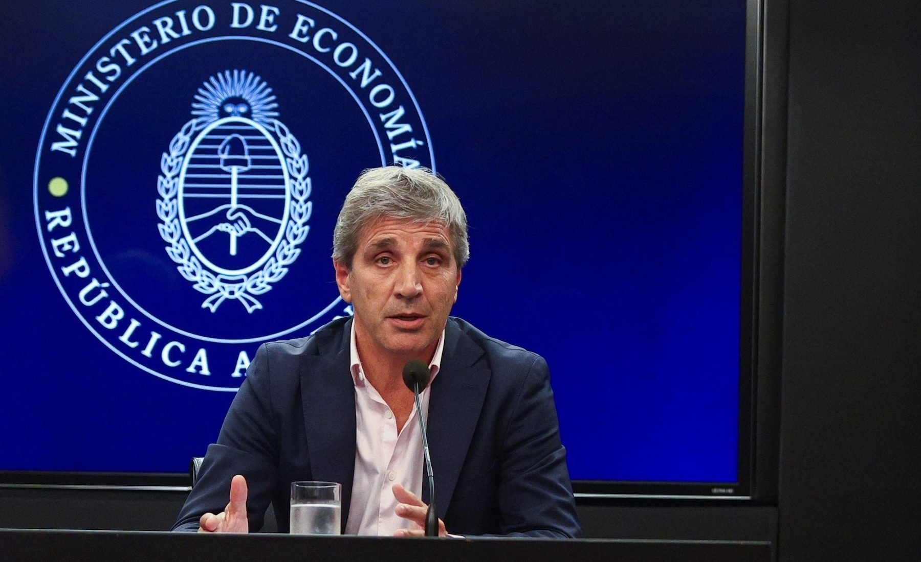 Estrategia del Gobierno para asegurar inversiones en Bonar 2029