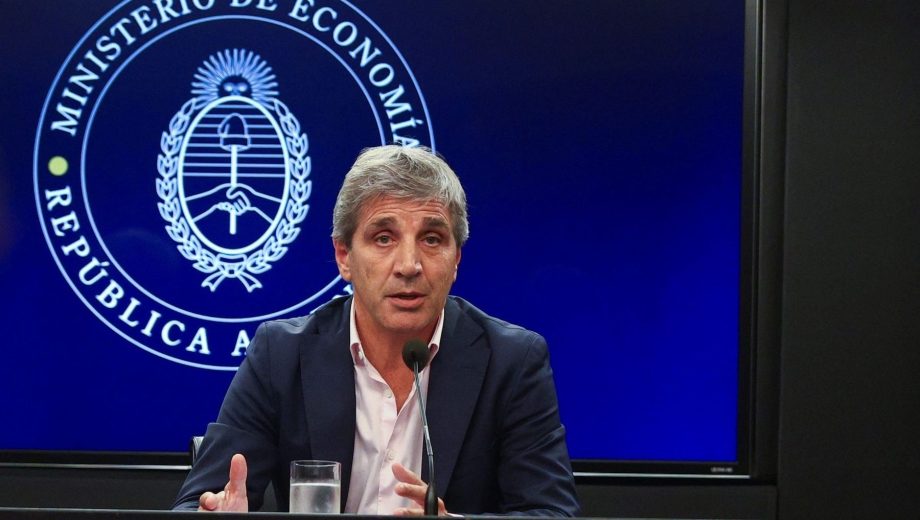 La colocación del Bonar 2029 funciona como un instrumento de incentivo diseñado por el Palacio de Hacienda para retener dólares. (Foto: gentileza)