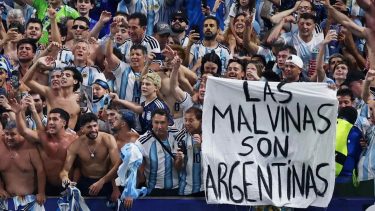 Cómo la bandera de Malvinas llegó a la Selección Argentina: el momento que hizo historia en el Mundial 2026
