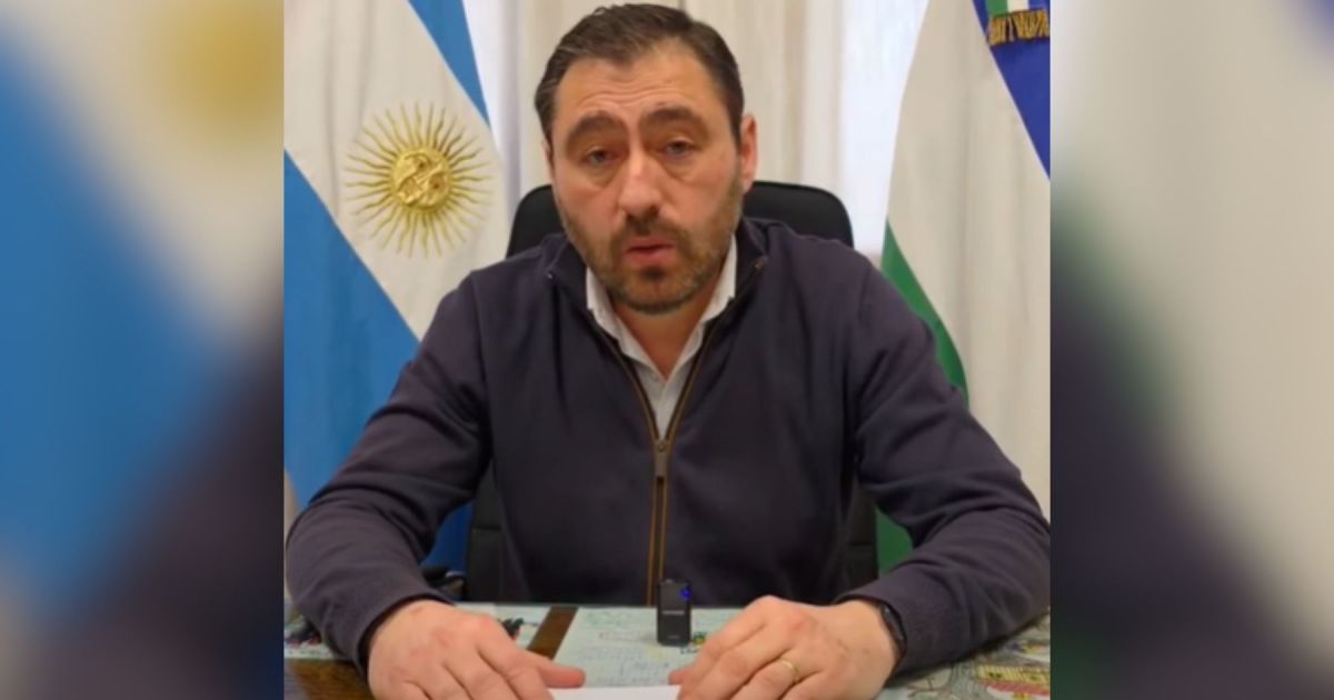 Marcelo Román anuncia que se ausentará de la Intendencia de Allen sin renunciar