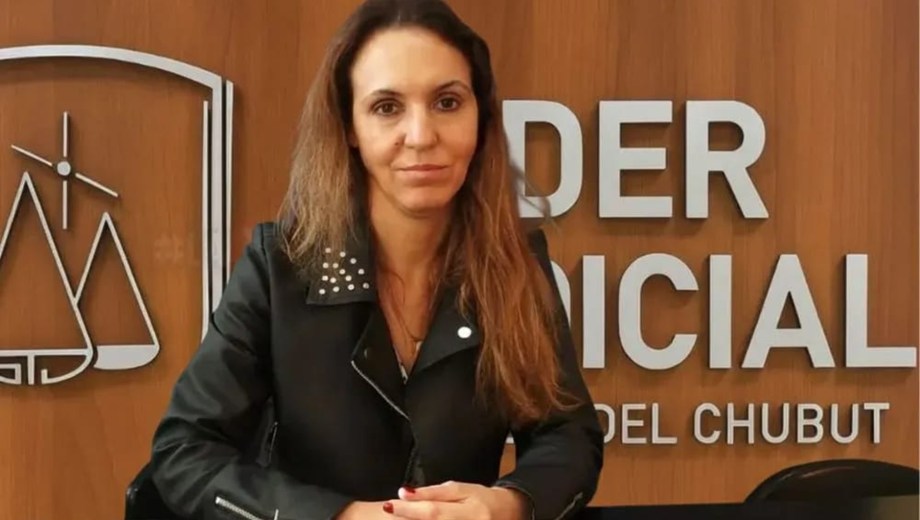 María Bottini, Fiscal de Esquel.