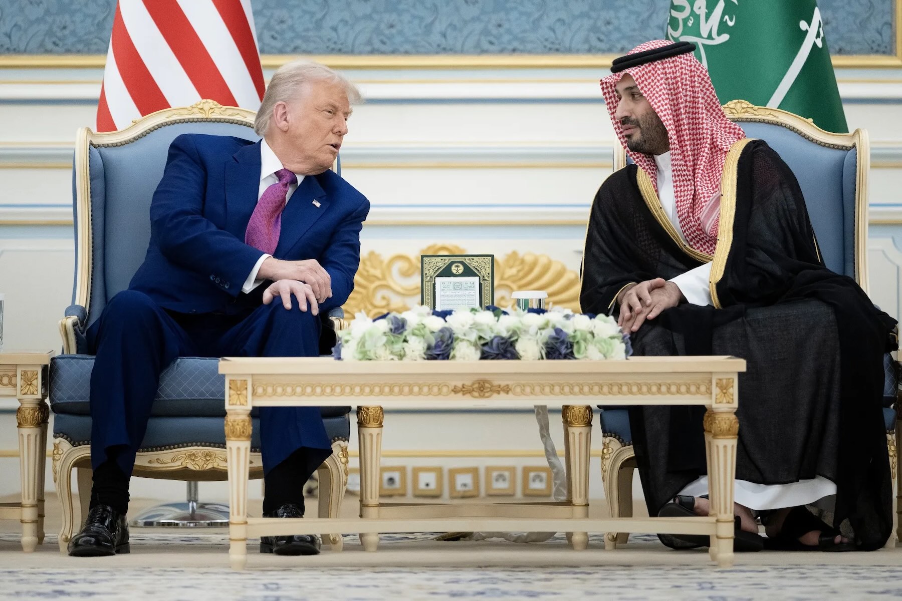 Trump evalúa un acuerdo nuclear con Arabia Saudita para enriquecer uranio