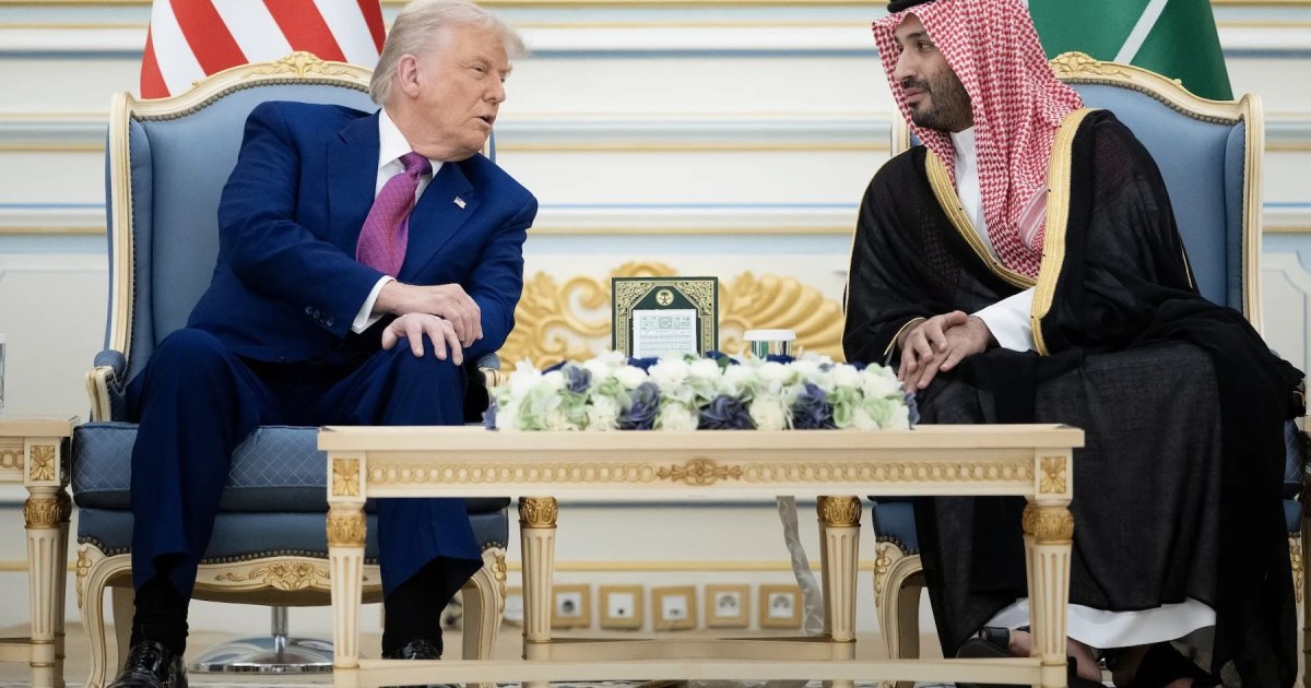 Trump evalúa un acuerdo nuclear con Arabia Saudita para enriquecer uranio