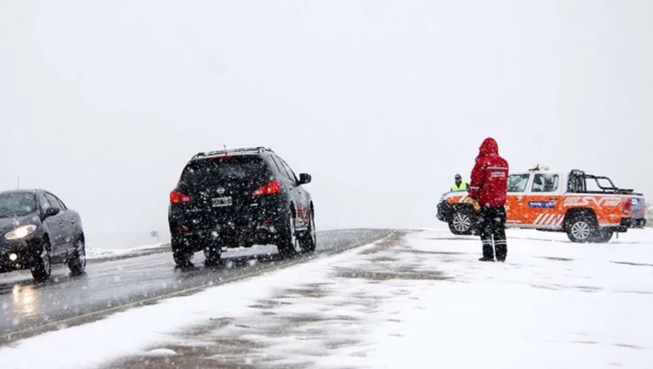 Cortes intermitentes en las rutas de Neuquén por el temporal: desde qué hora y qué precauciones piden