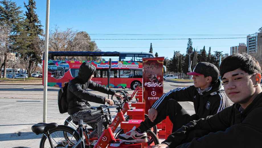 Las excursiones y los recorridos se suman a las promociones culinarias en las semanas de vacaciones de invierno (foto Emiliano Ortiz)