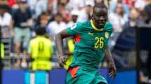 Imagen de Crisis en Senegal: una figura explotó contra el técnico y renunció a la selección por su red social