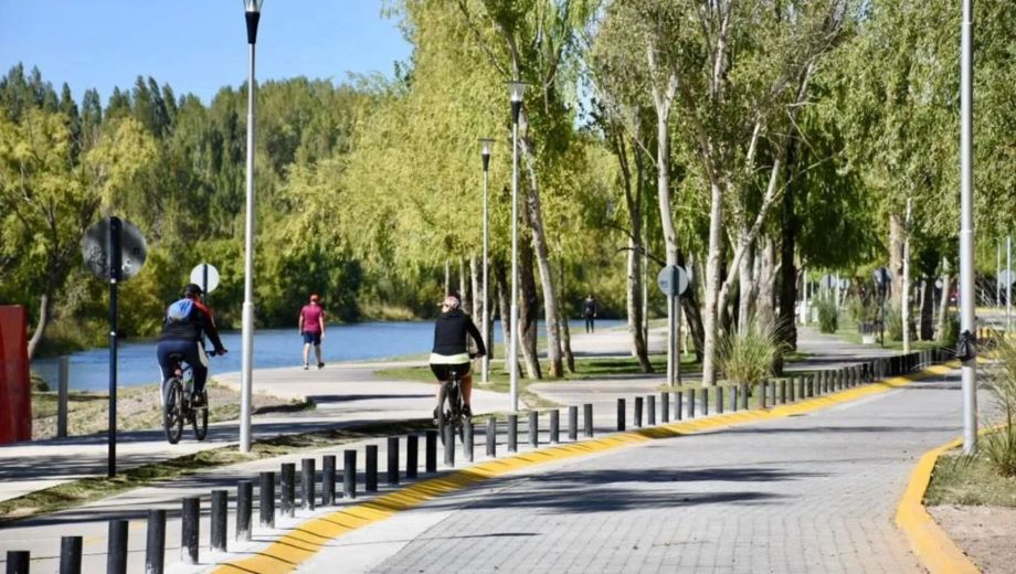El episodio ocurrió en la zona ribereña del paseo costero de la ciudad de Neuquén. Foto Archivo.